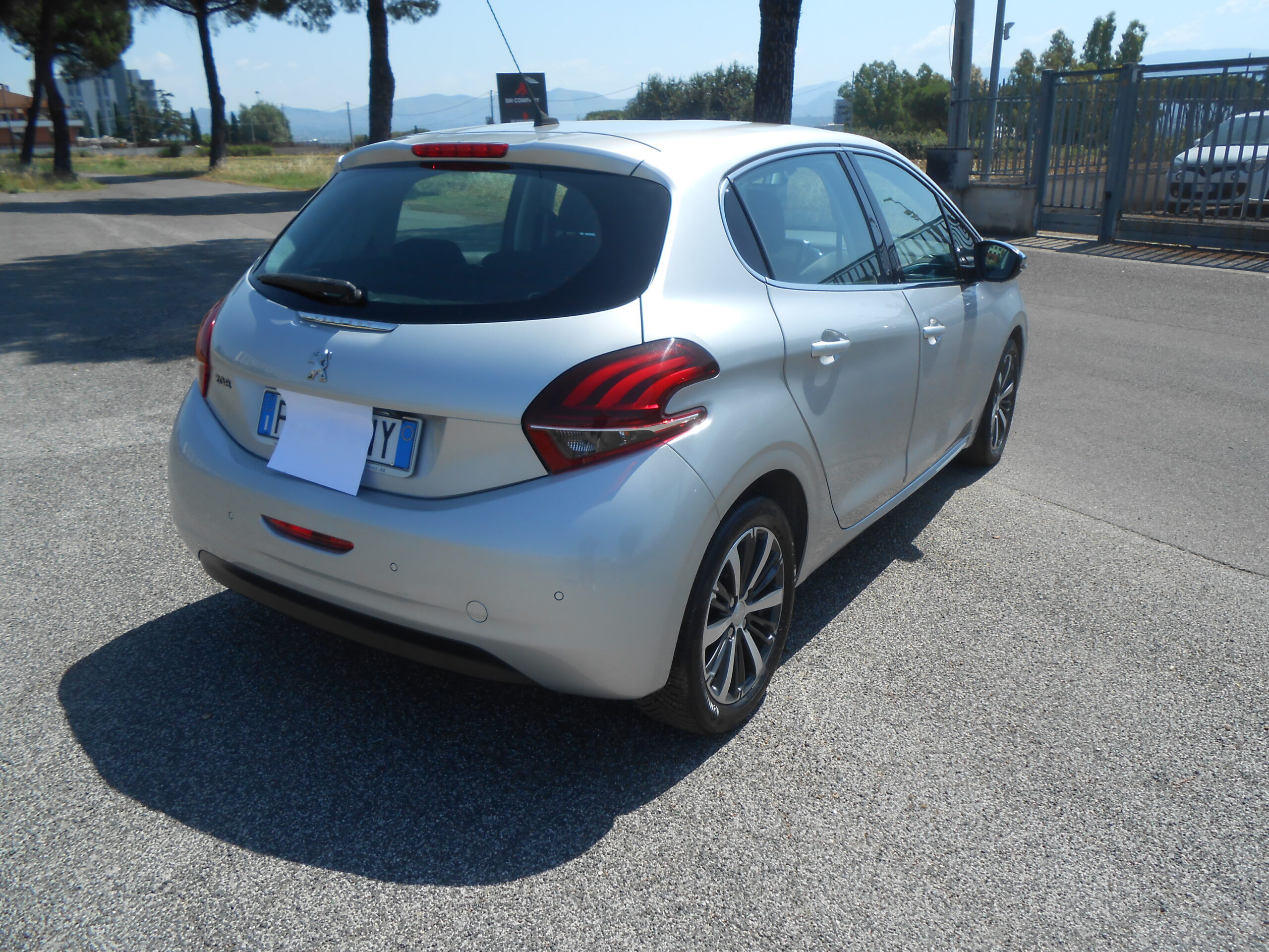 PEUGEOT 208 1.2 ALLURE 82 CV €6 – NO VINCOLI FINANZIAMENTO